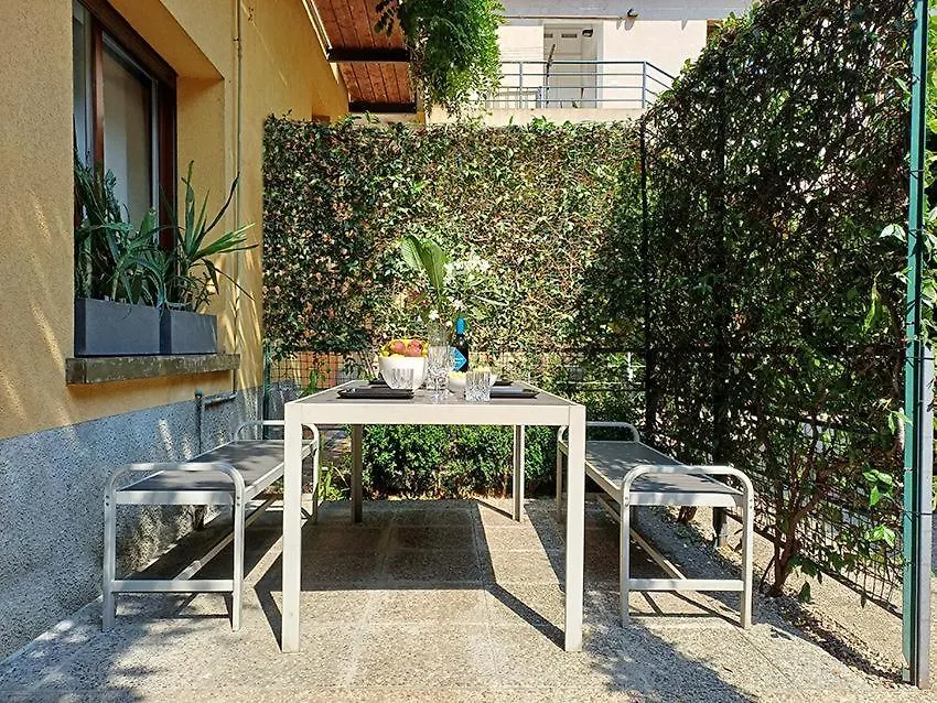 Ferienwohnung Elegant Stylish House Milano With Garden & Ac Apartment Mailand
