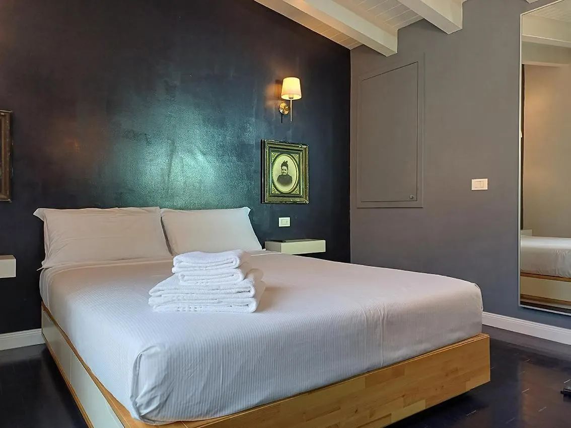 アパート Elegant Stylish House Milano With Garden & Acアパートメント